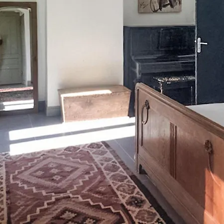 Holiday home 4 Bedroom Stunning In Beussent