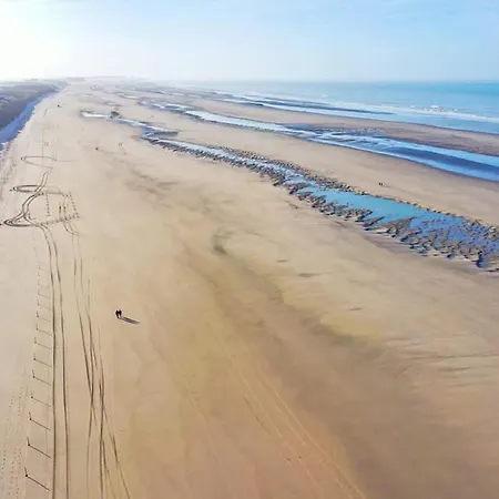 4 Bedroom Stunning In Holiday home